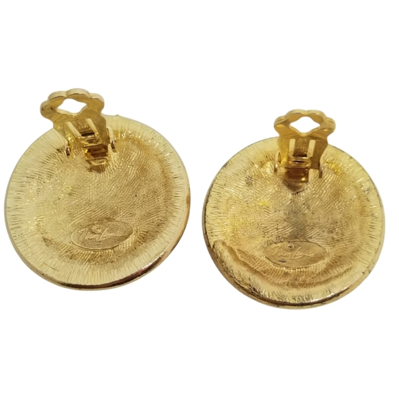 NAN LEWIS 1980s LARGE GOLDTONE & ORANGE ENAMELED  MEDALLION CLIP ON EARRINGS - Picture 6 of 7